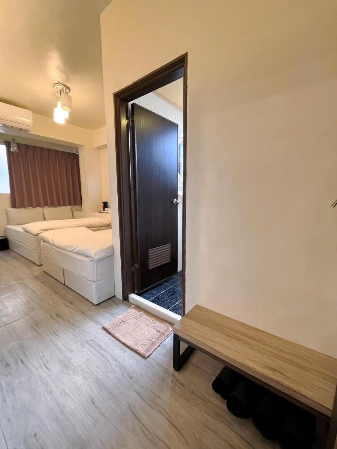 Fengchia Fun House Apartment Taichung Bagian luar foto