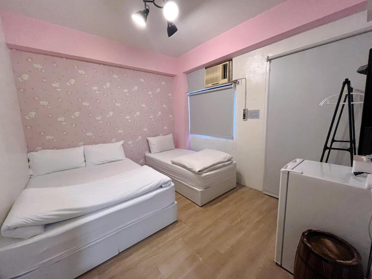 Fengchia Fun House Apartment Taichung Bagian luar foto